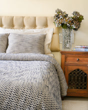 Load image into Gallery viewer, Speckled Woven Bedspread
